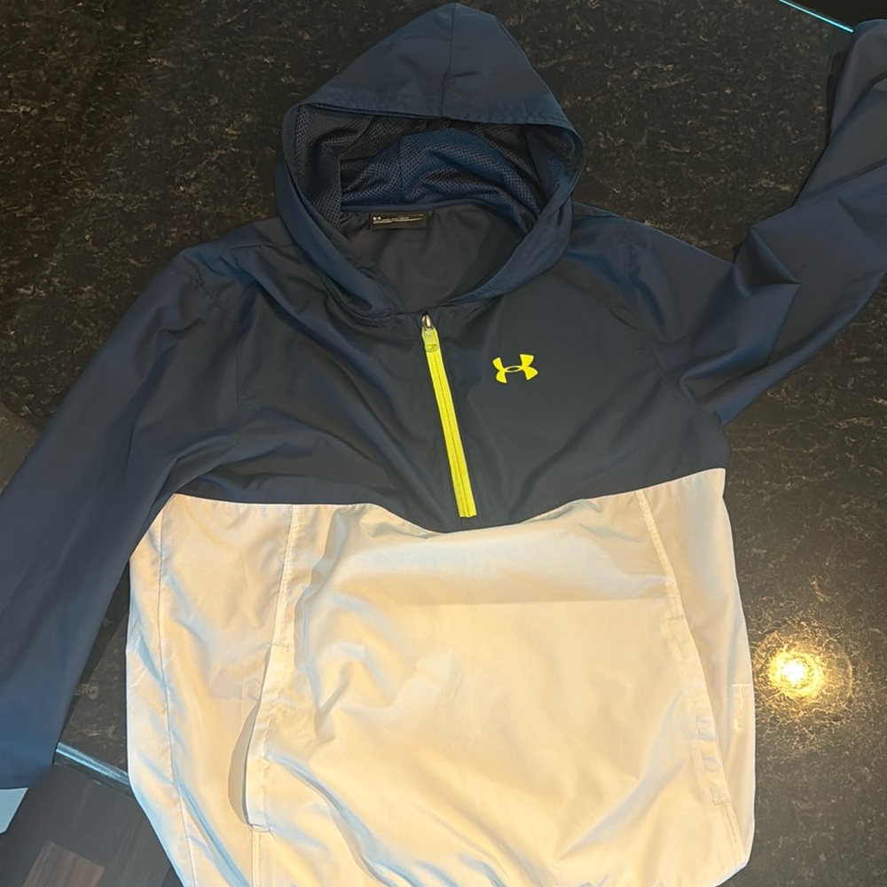 Under Armour jacket YXL